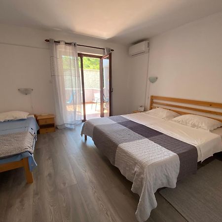 Apartments Lungomare Pola Esterno foto